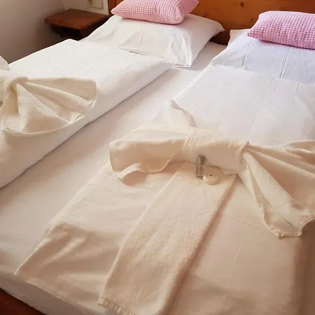 Private Apartments im Almresort Gerlitzen - Traumlage für Winter und Sommerurlaub LivGood Apartment Kanzelhohe